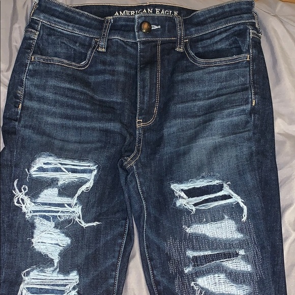 Women’s American Eagle Jeans - Picture 2 of 3
